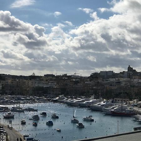 Sir William Strand Apartment Gzira Exterior foto
